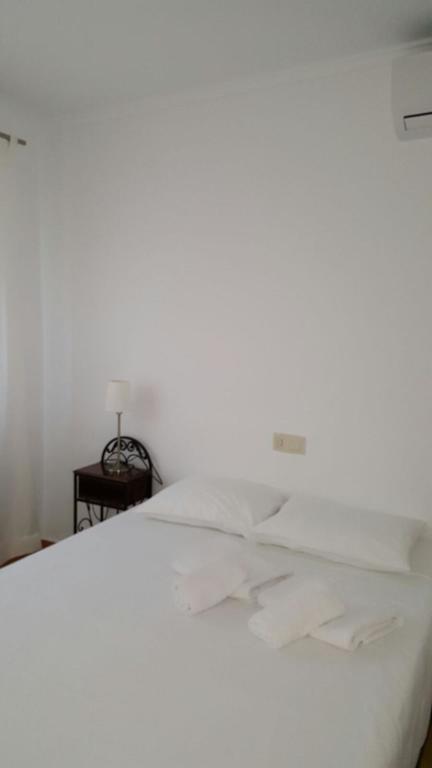 Hostal Asuncion Madrid Exterior foto