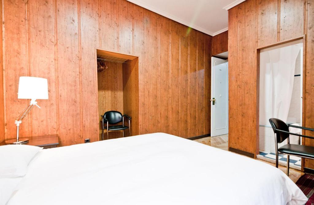 Hostal Asuncion Madrid Exterior foto