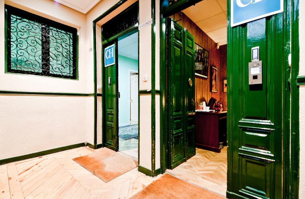 Hostal Asuncion Madrid Exterior foto