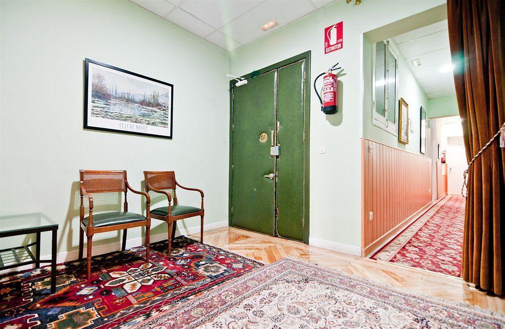 Hostal Asuncion Madrid Exterior foto